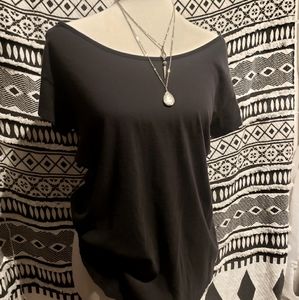 🥰🤑 off shoulder tshirt